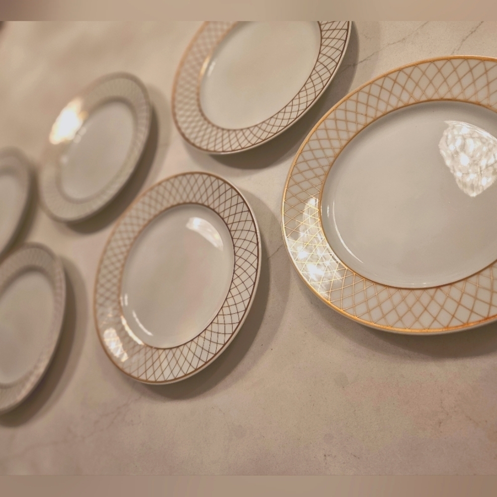 TIFFANY & CO. plates. Set of 6